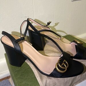 LEATHER MID-HEEL SANDAL